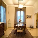 Palazzo Mestichelli Boutique Palace Oda ve Kahvaltı Monteprandone