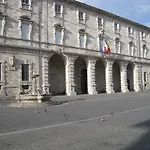 Palazzo Mestichelli Boutique Palace Oda ve Kahvaltı Monteprandone