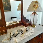Palazzo Mestichelli Boutique Palace Oda ve Kahvaltı Monteprandone