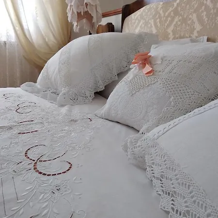 Palazzo Mestichelli Boutique Palace مونتيبراندون