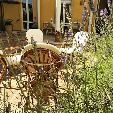 Palazzo Mestichelli Boutique Palace Bed & Breakfast 3*