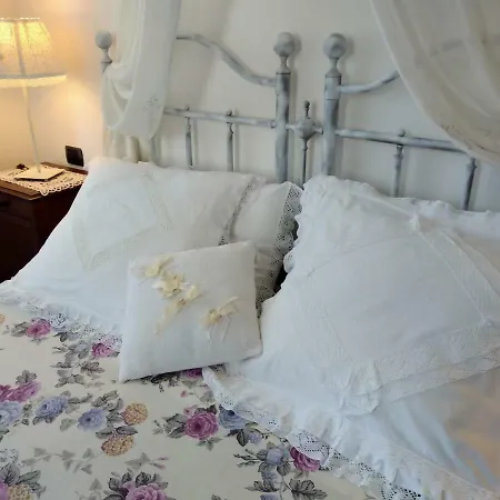 Palazzo Mestichelli Boutique Palace مونتيبراندون